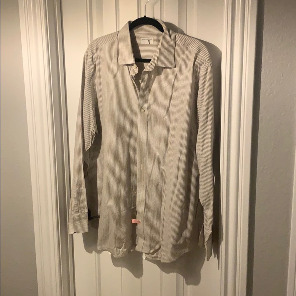 Long sleeve slim fit shirt